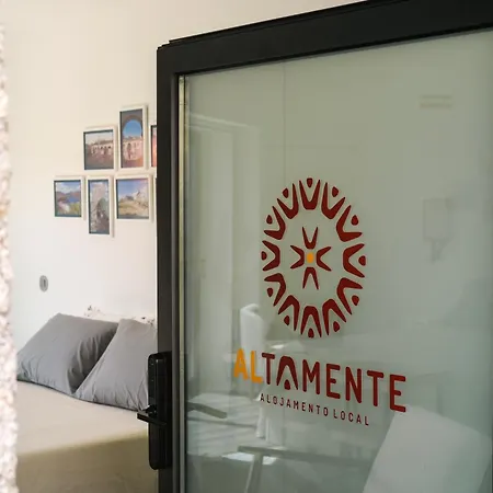 Altamente - Local Villa *